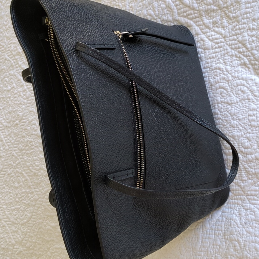 AQUATALIA Genuine Italian Leather Greenwich Leather Tote